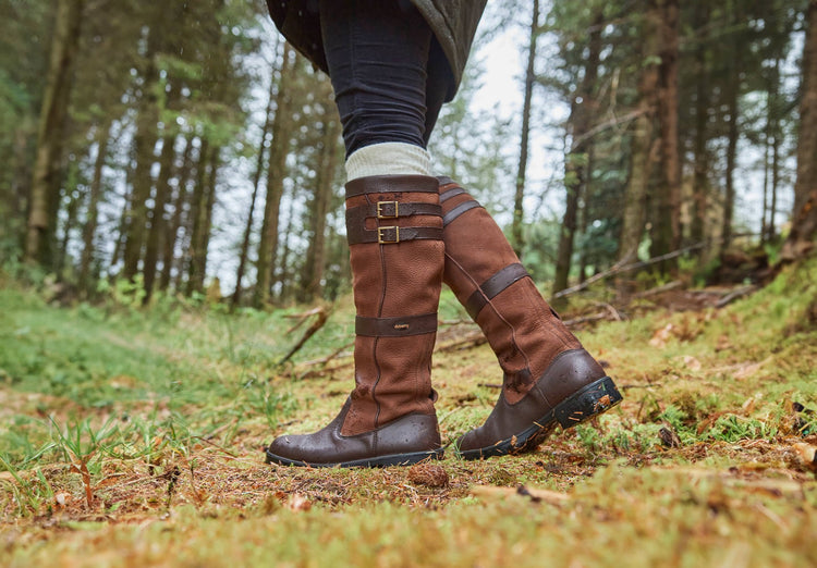 Longford Outdoor Laars - Walnut